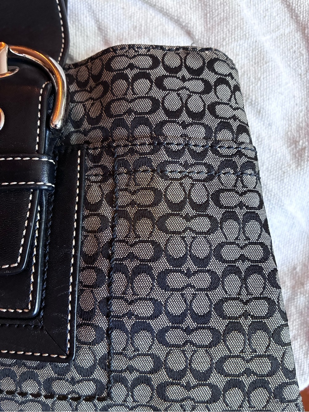 Coach signature “mini C” handbag. Leather & canvas. - Picture 8 of 16